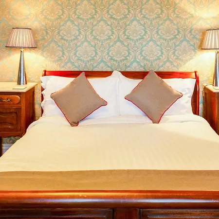 Oyo Lamphey Hall Hotel Pembroke Exterior photo