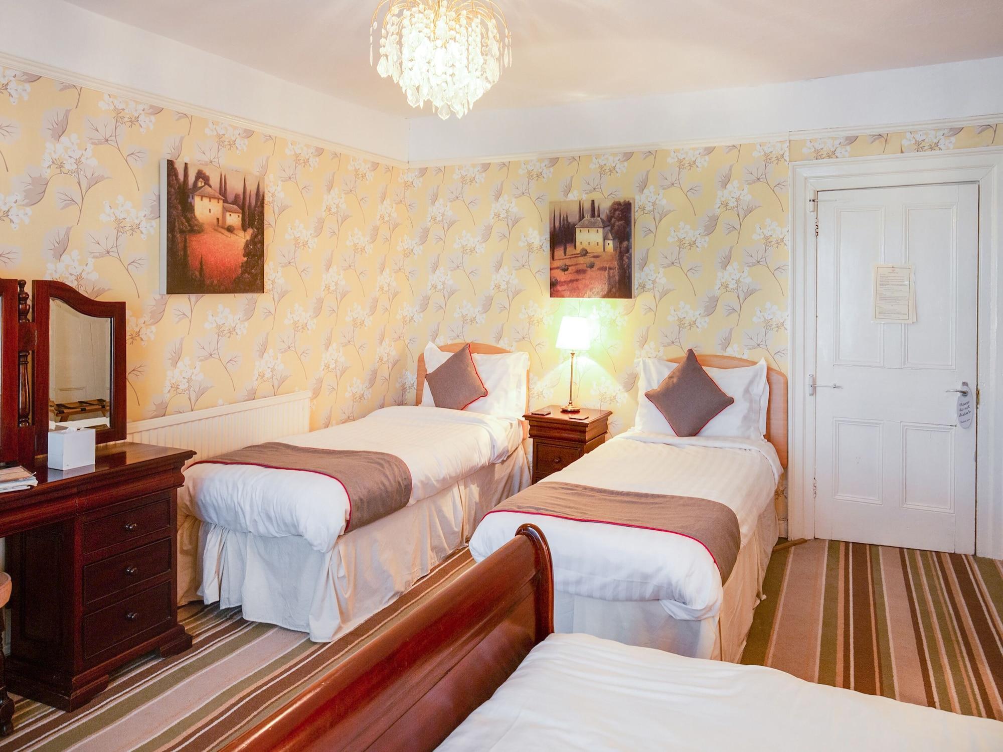 Oyo Lamphey Hall Hotel Pembroke