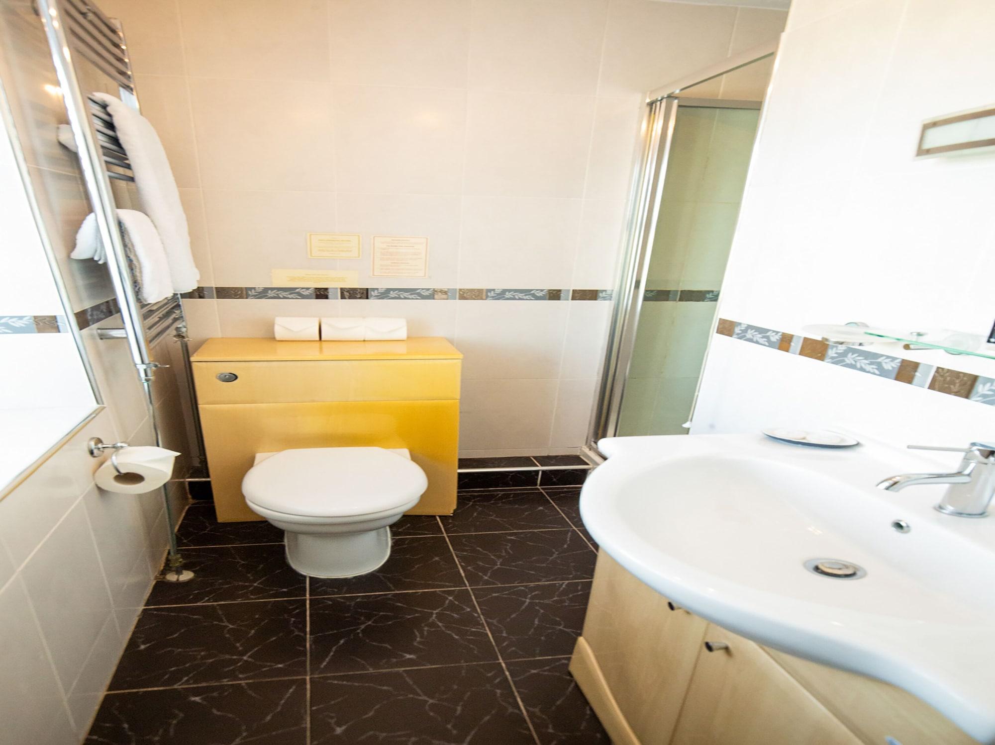 Oyo Lamphey Hall Hotel 3*