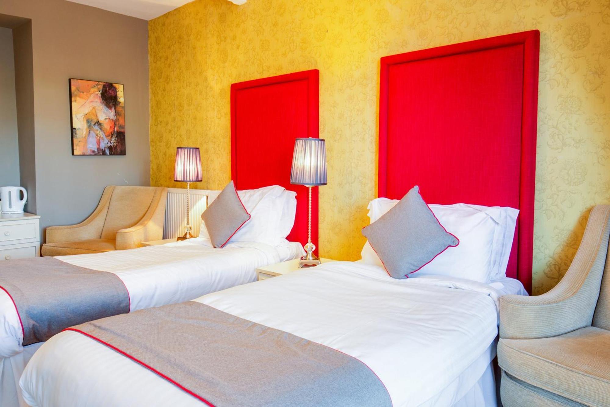 Oyo Lamphey Hall Hotel 3*